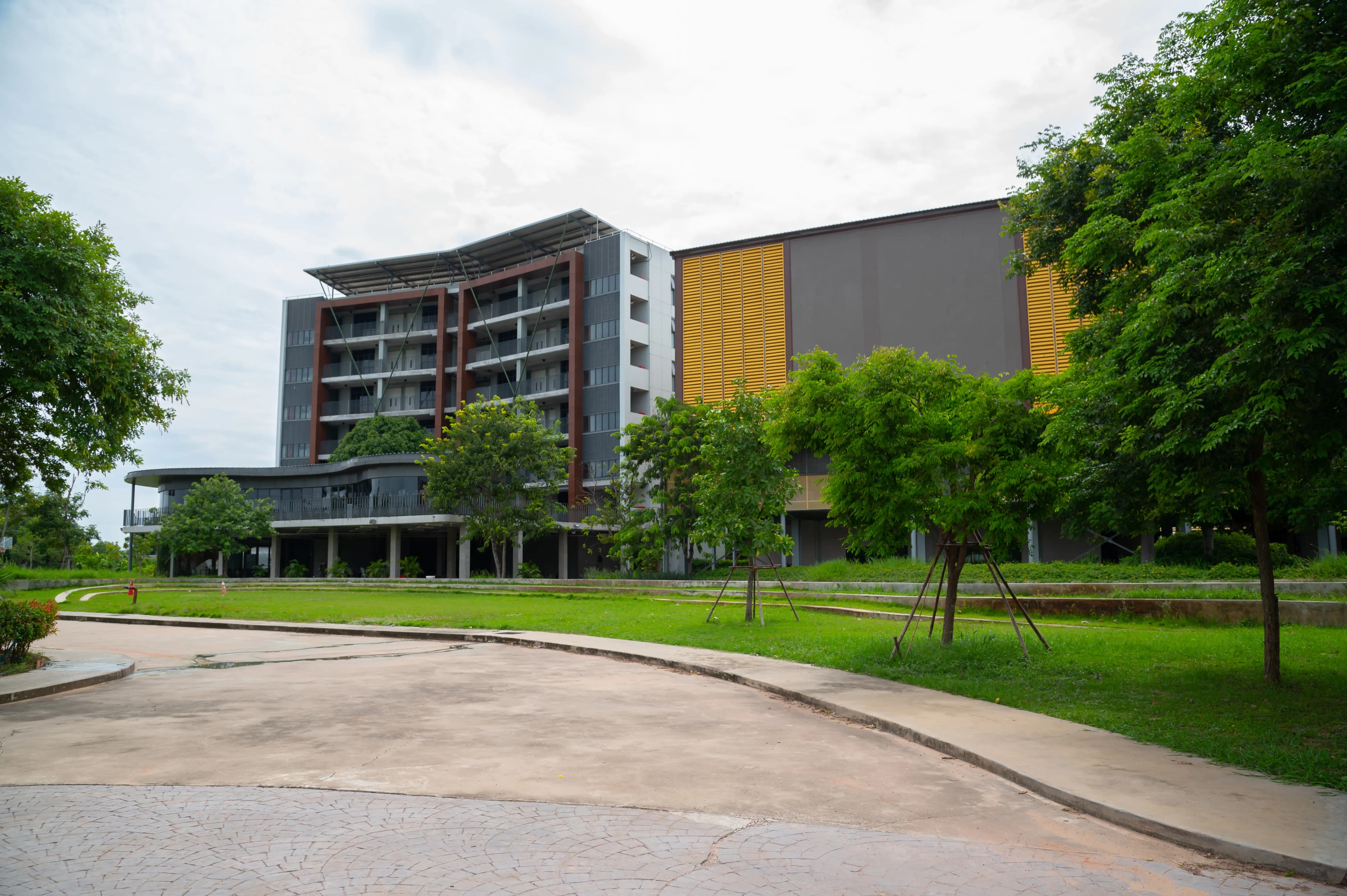 พื้นที่สำหรับนักเรียนระดับชั้นมัธยมศึกษา