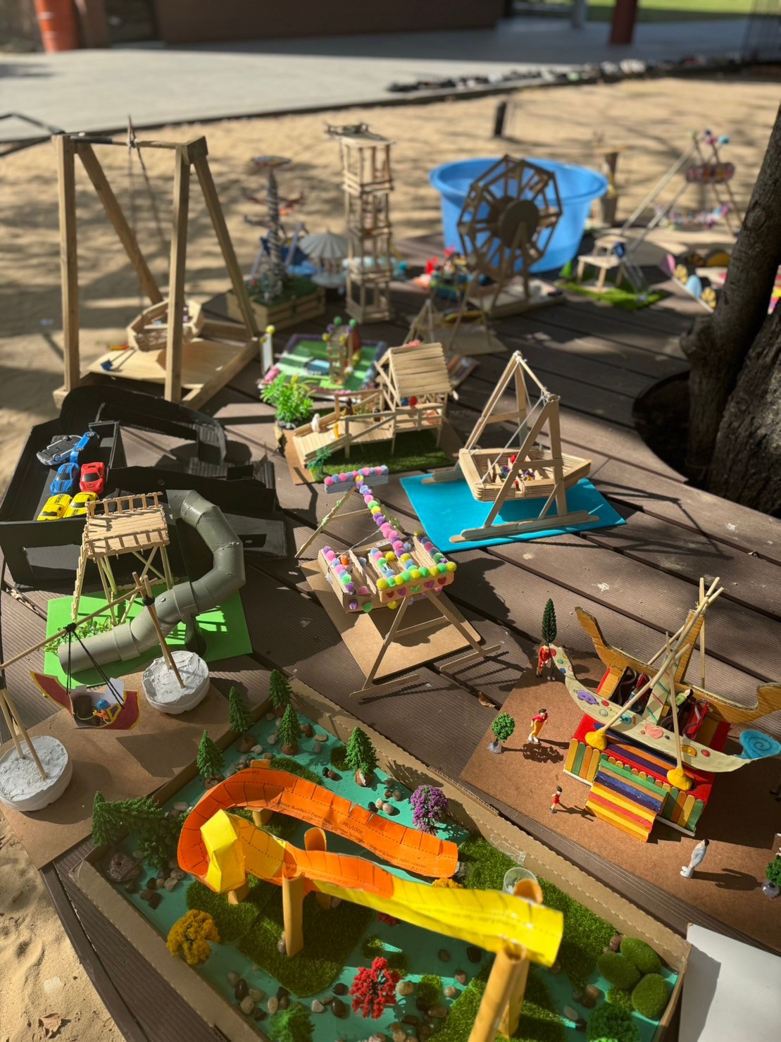 FAIR GROUND ทำเรื่องเล่น ๆ ให้เป็นเรื่องใหญ่